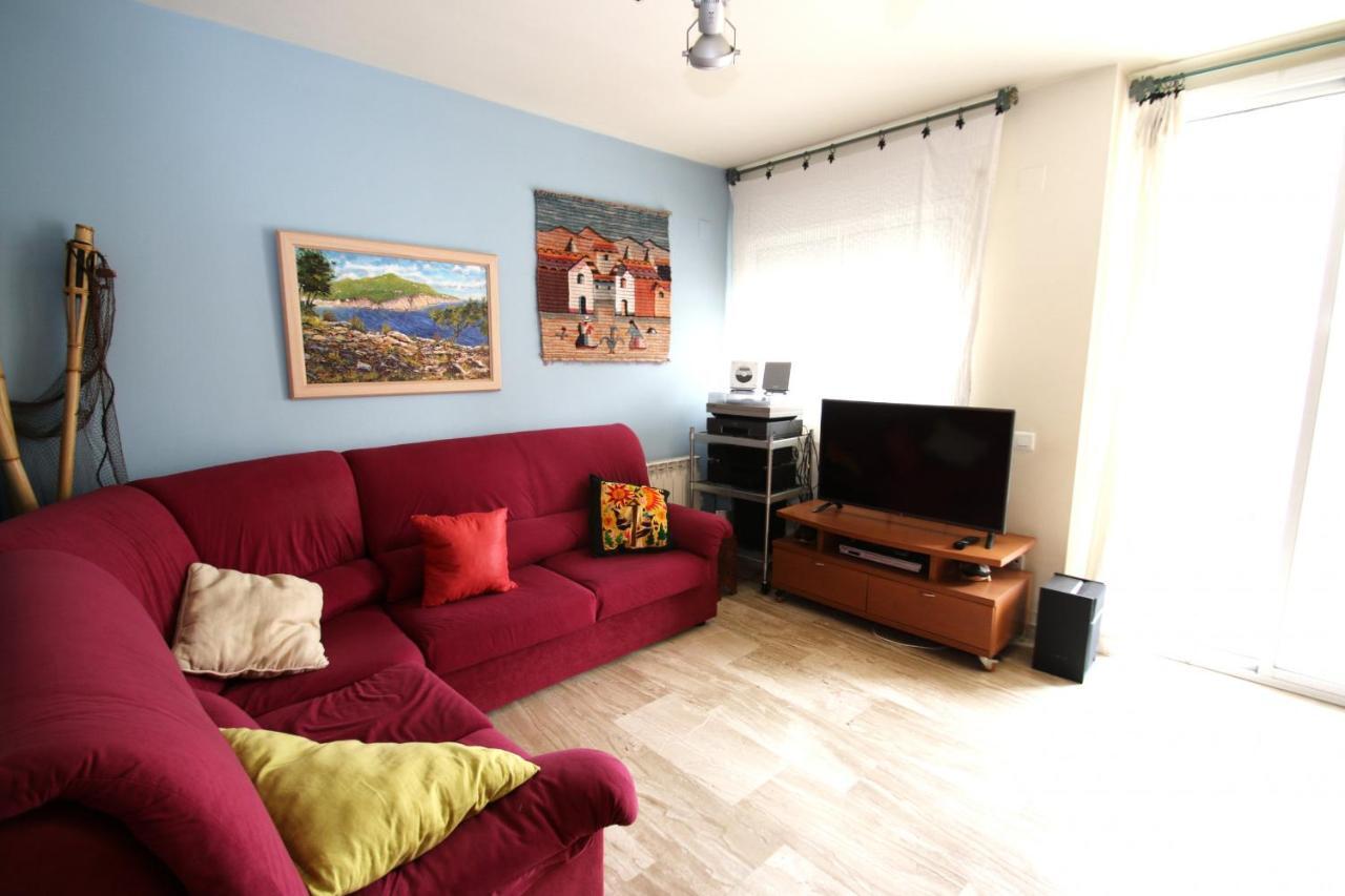 Blau Mari 202 Apartment Кембрилс Екстериор снимка